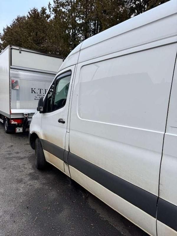 Gebraucht Mercedes Sprinter 170 PS (125 kW) 2023 Weiß Van