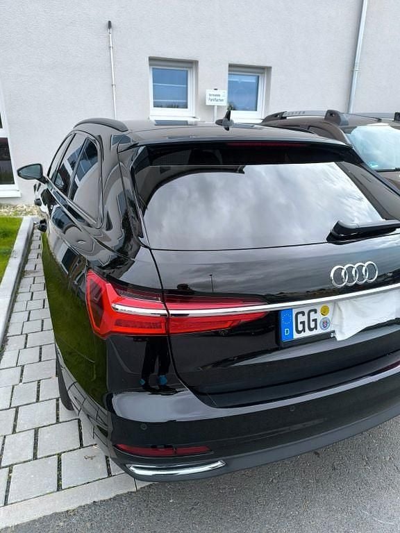 Gebraucht Audi A6 Advanced 163 PS (119 kW) 2022 Schwarz Kombi