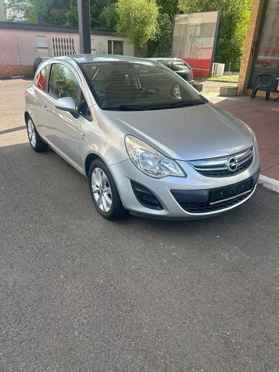 Silber Gebraucht 2013 Opel Corsa Edition Kleinwagen | 4.499 € (Fairer Preis) - Bild 1/4