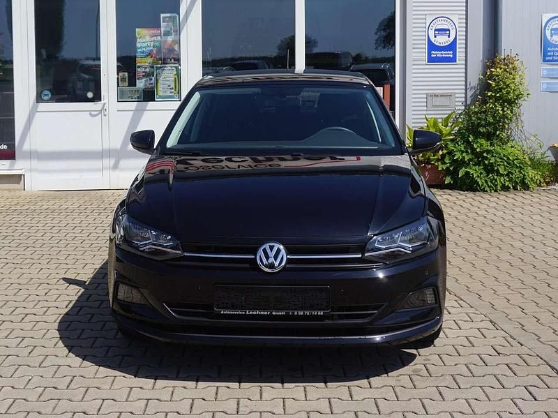 Deep black perleffekt Gebraucht 2021 VW Polo Comfortline Kleinwagen | 16.690 € (Fairer Preis) - Bild 1/4