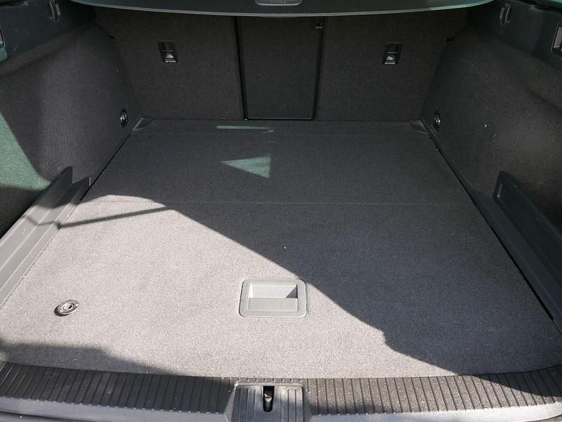 Gebraucht VW Passat Highline 2016 Indium gray metallic Kombi