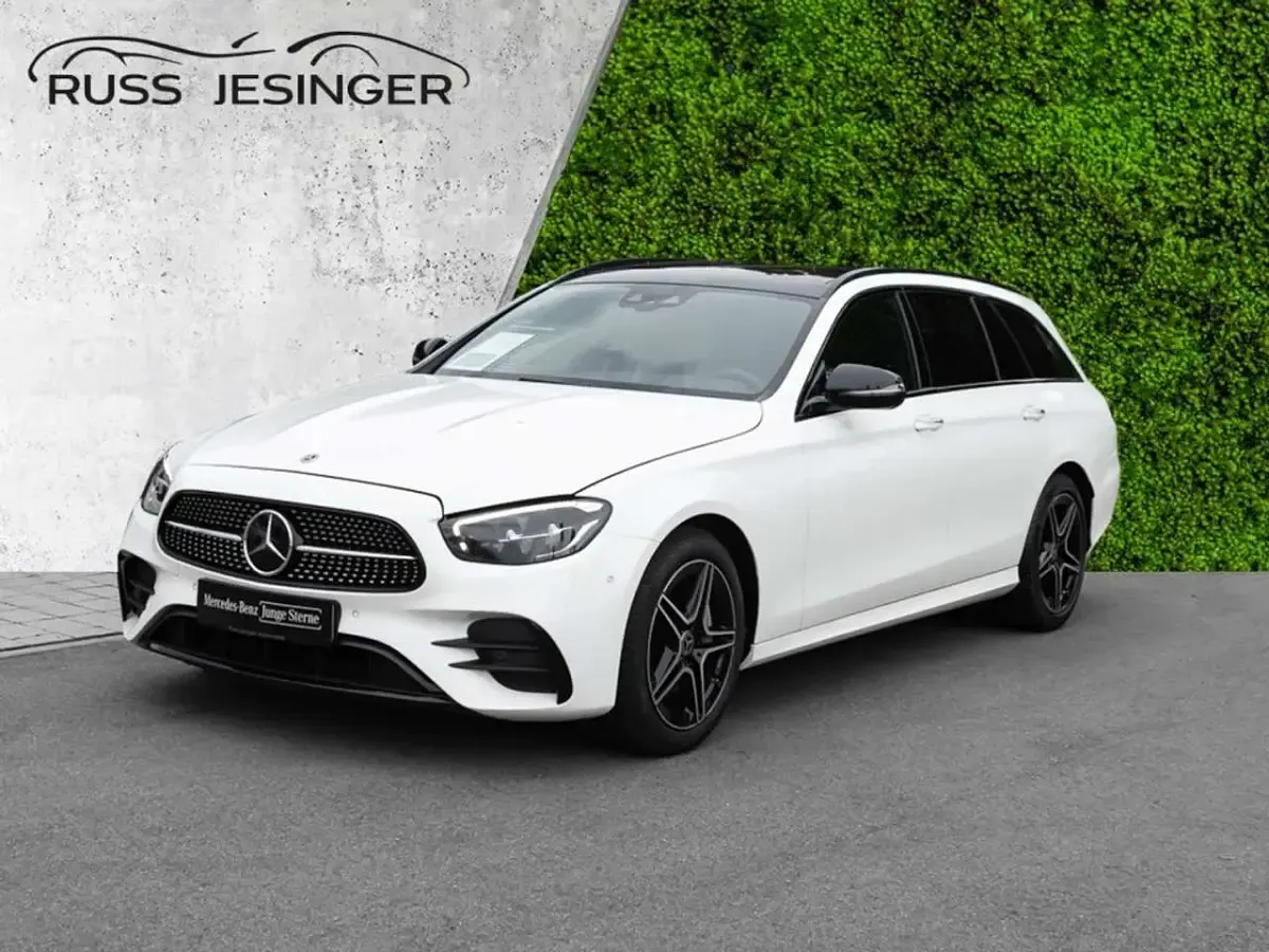 Gebraucht Mercedes E400 AMG line 330 PS (242 kW) 2022 Weiß Limousine