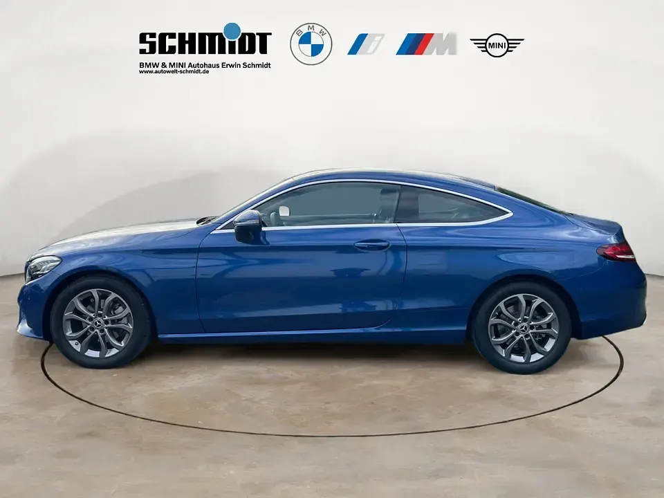Gebraucht Mercedes C180 156 PS (114 kW) 2021 Spektralblau Coupé