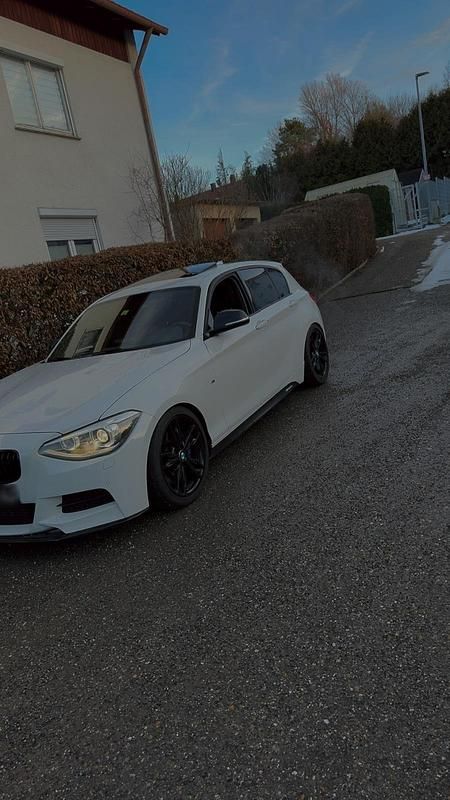 Gebraucht BMW 135 320 PS (235 kW) 2014 Weiß Kleinwagen