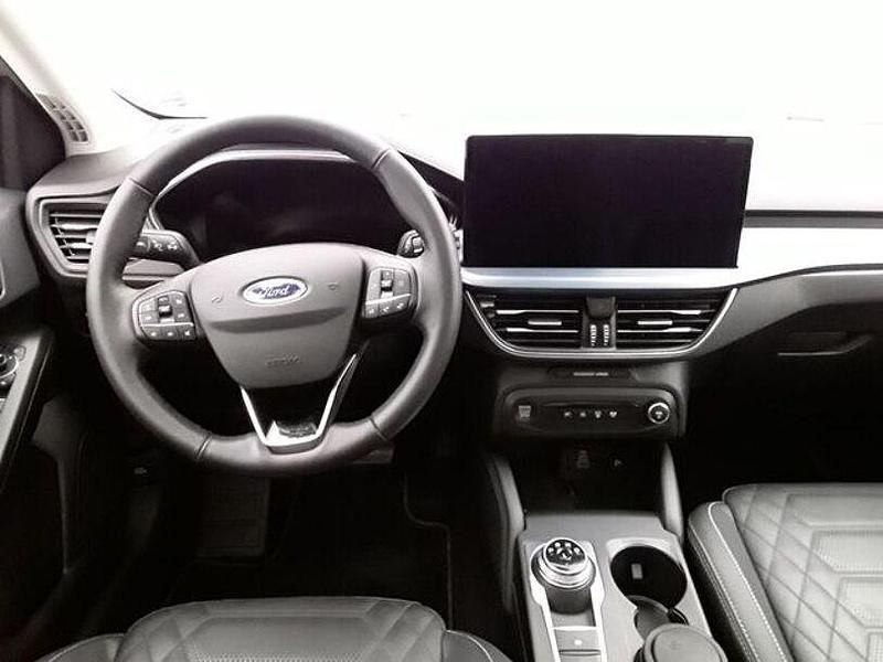 Gebraucht Ford Focus Active X 116 PS (85 kW) 2024 Polarsilber metallic Limousine