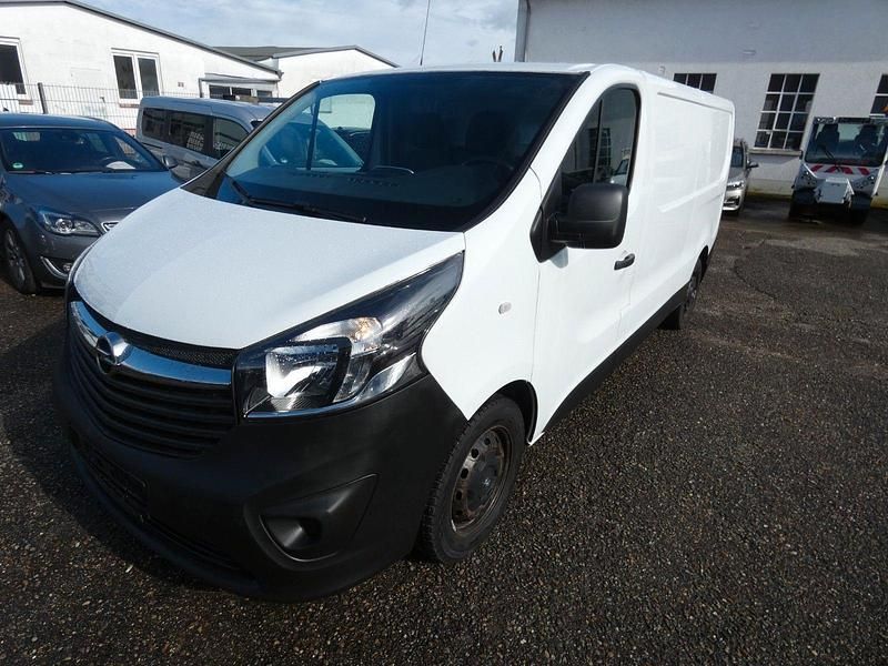 Gebraucht Opel Vivaro 116 PS (85 kW) 2015 Weiß Van / Kleinbus