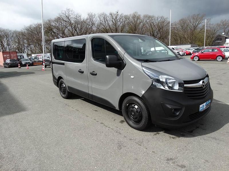Gebraucht Opel Vivaro 125 PS (91 kW) 2017 Grau Van / Kleinbus