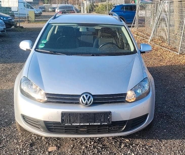 Gebraucht VW Golf VI 105 PS (77 kW) 2010 Silber Kleinwagen