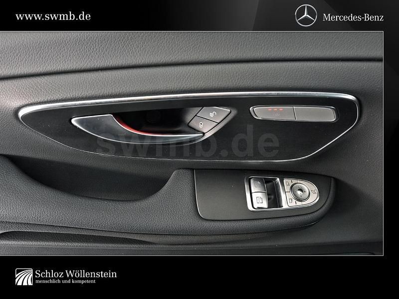 Gebraucht Mercedes V220 Style 163 PS (119 kW) 2024 Schwarz Van / Kleinbus