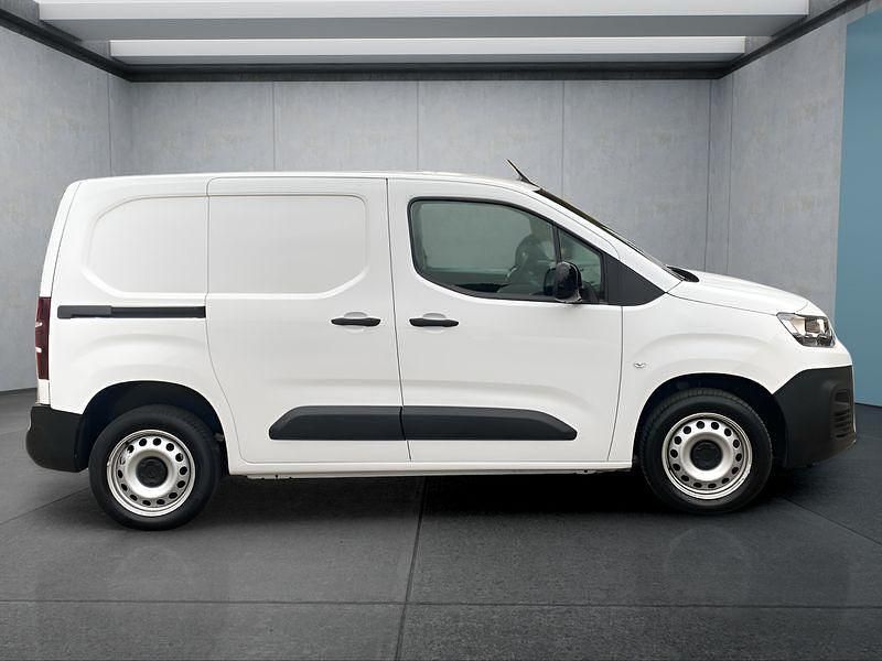 Gebraucht Citroën Berlingo 102 PS (75 kW) 2022 Weiß Van / Kleinbus