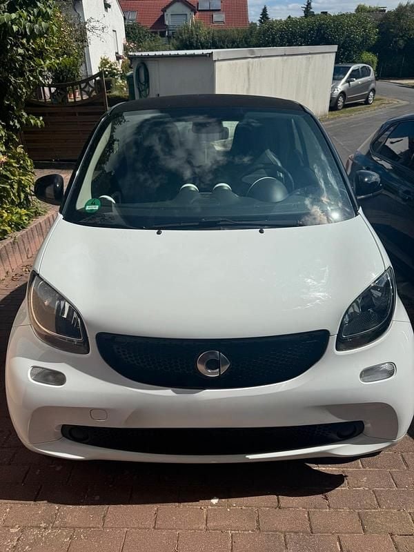 Weiß Gebraucht 2015 Smart ForTwo Coupé Coupé | 5.500 € (Fairer Preis) - Bild 1/4