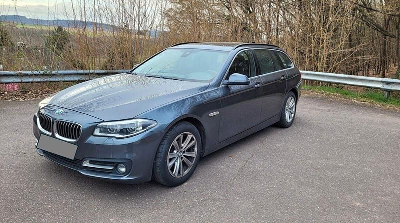 Gebraucht BMW 520 190 PS (139 kW) 2016 Grau Kombi