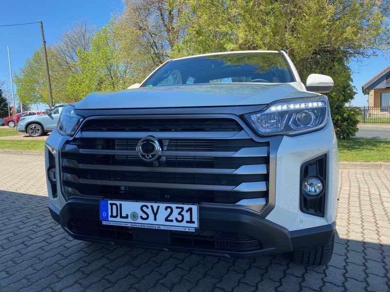 Grand white uni Gebraucht 2023 Ssangyong Musso SUV | 38.990 € (Teuer) - Bild 1/4