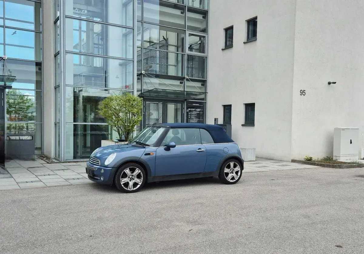 Usata Mini Cooper Cabriolet 116 CV (85 kW) 2004 Blu Cabrio