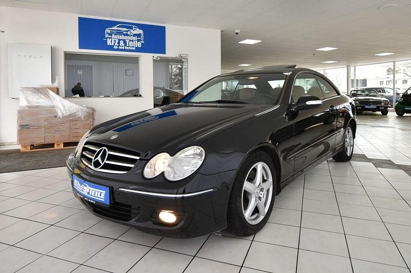 Gebraucht Mercedes CLK200 184 PS (135 kW) 2008 Schwarz Coupé