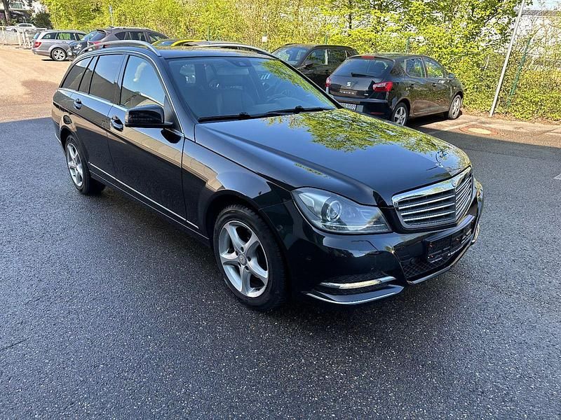 Schwarz Gebraucht 2013 Mercedes C220 Avantgarde Kombi | 9.199 € (Guter Preis) - Bild 1/4