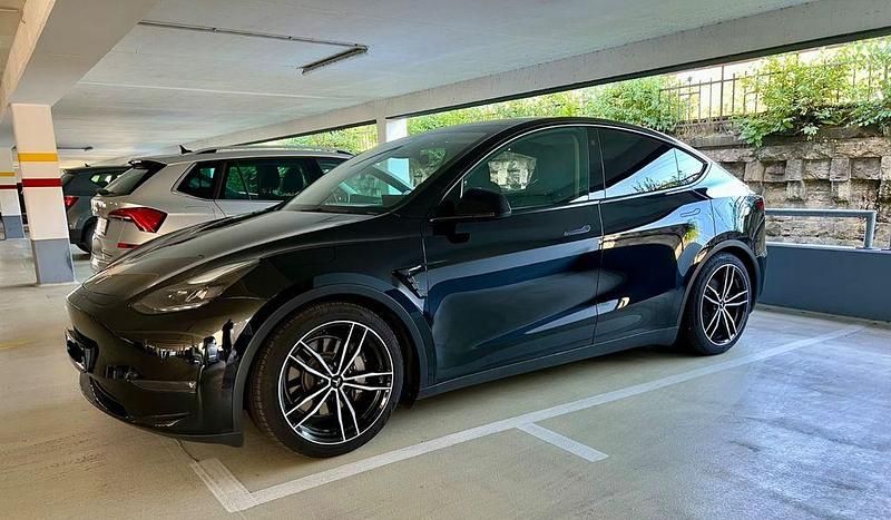 Gebraucht Tesla Model Y Long Range AWD 378 kW (514 PS) 2022 Schwarz SUV