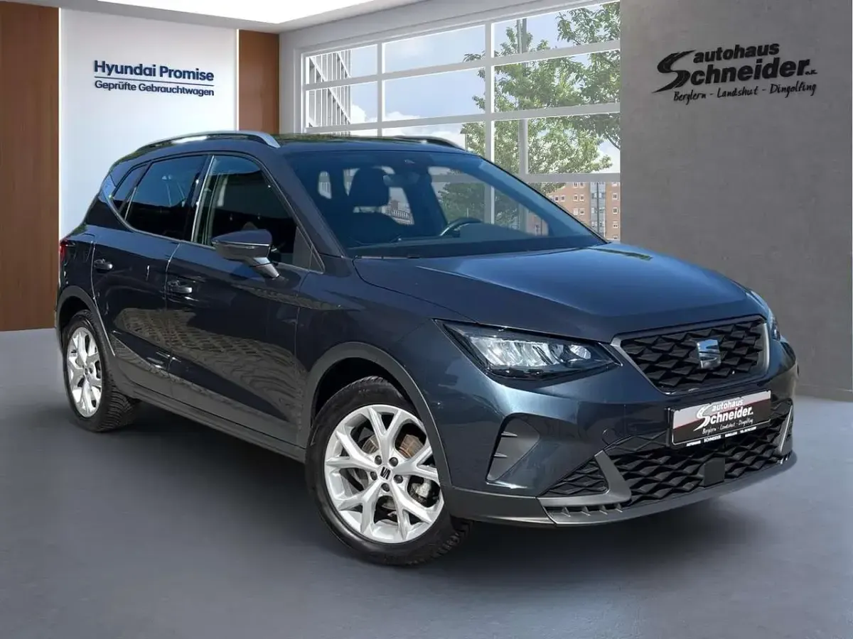 Gebraucht Seat Arona FR 116 PS (85 kW) 2025 Magnetic grau metallic SUV