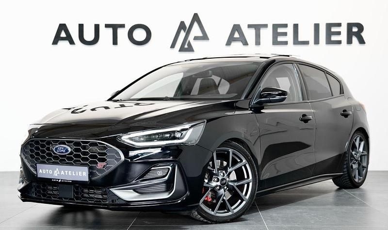 Gebraucht Ford Focus ST 280 PS (205 kW) 2023 Obsidianschwarz metallic Limousine