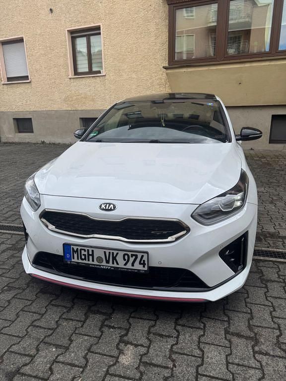 Gebraucht Kia Ceed GT GT 204 PS (150 kW) 2019 Weiß Limousine