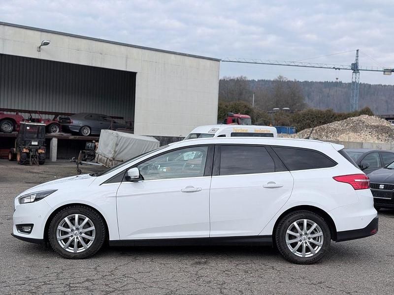 Gebraucht Ford Focus Titanium 150 PS (110 kW) 2018 Weiß Limousine