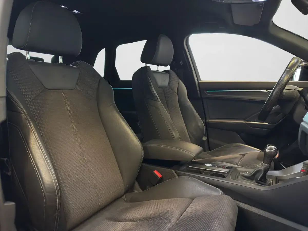 Gebraucht Audi Q3 Advanced 190 PS (139 kW) 2019 Chronosgrau metallic (metallic) SUV