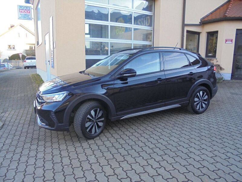 Gebraucht VW Taigo Move 110 PS (80 kW) 2024 Deep black perleffekt SUV
