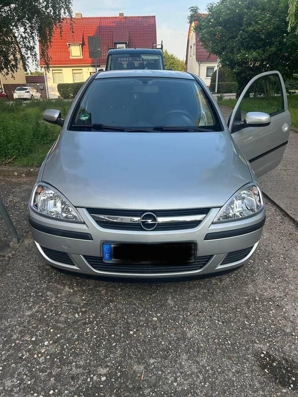Silber Gebraucht 2004 Opel Corsa Kleinwagen | 1.100 € (Fairer Preis) - Bild 1/4