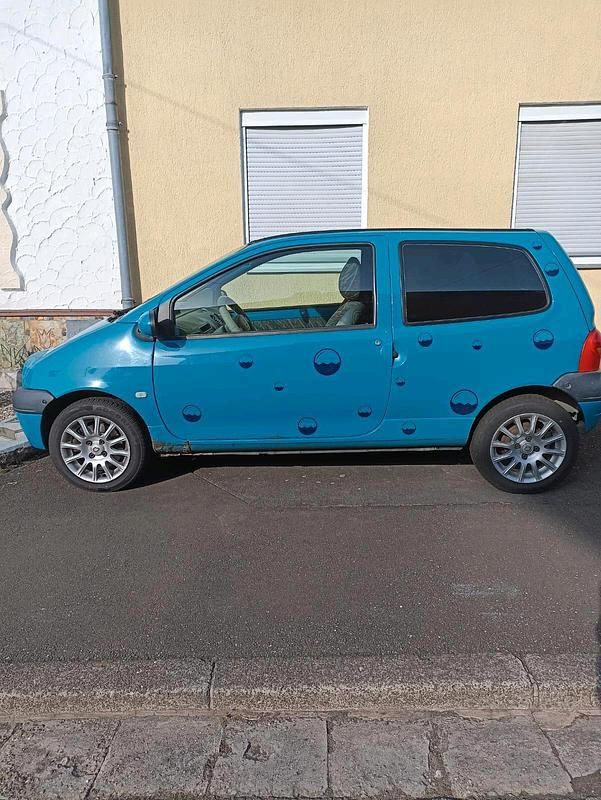 Gebraucht 2001 Renault Twingo Kleinwagen | 750 € - Bild 1/4