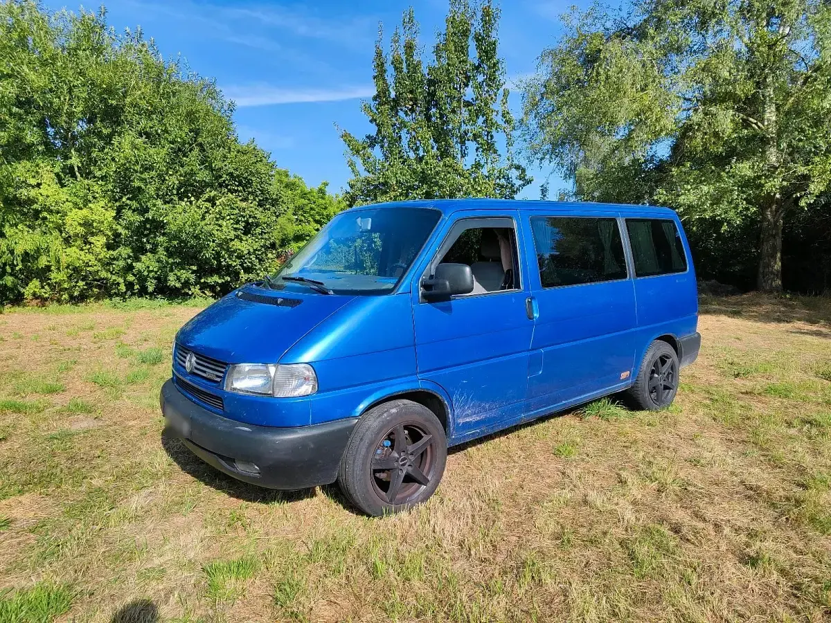 Gebraucht VW T4 102 PS (75 kW) 2000 Blau Van