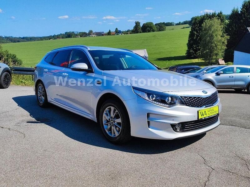 Silber Gebraucht 2017 Kia Optima Vision Kombi | 15.995 € (Fairer Preis) - Bild 1/4