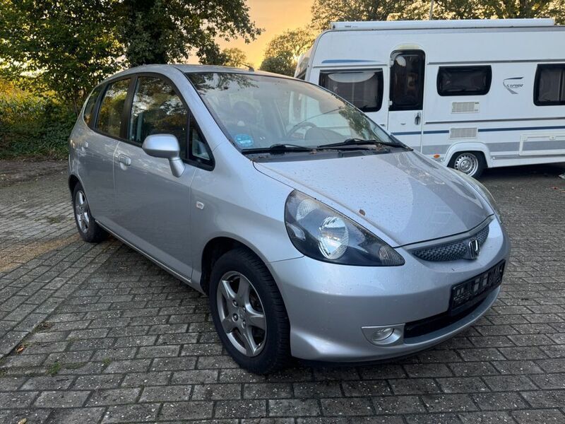 Gebraucht Honda Jazz 77 PS (56 kW) 2008 Silber Kleinwagen