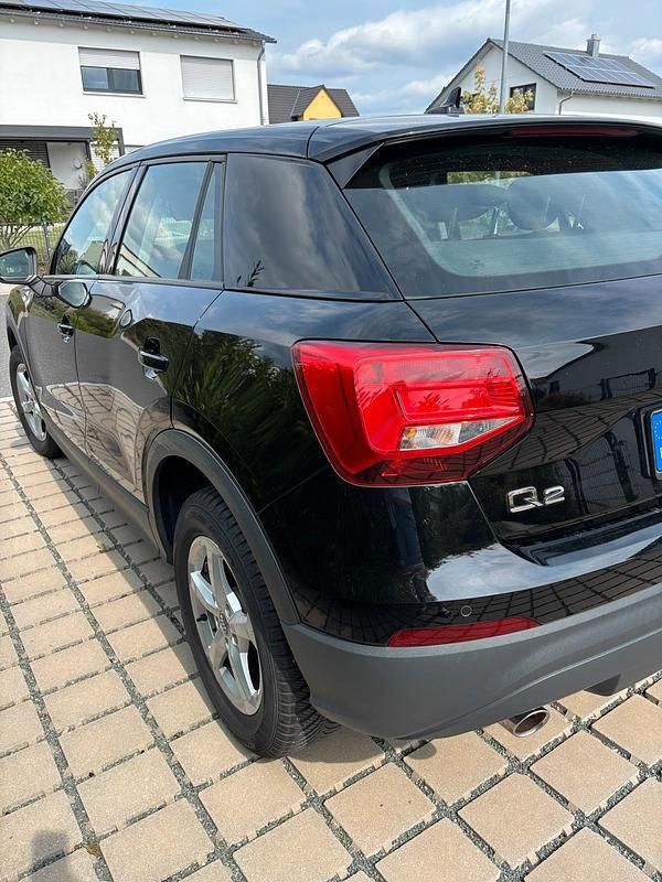 Schwarz Gebraucht 2019 Audi Q2 SUV | 14.000 € (Superpreis) - Bild 1/4