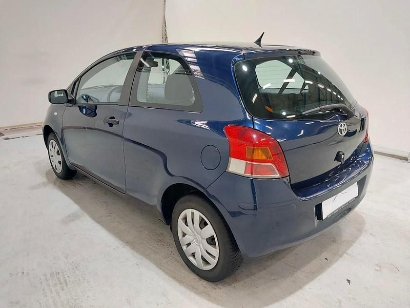 Gebraucht Toyota Yaris 69 PS (50 kW) 2009 Blau Kleinwagen