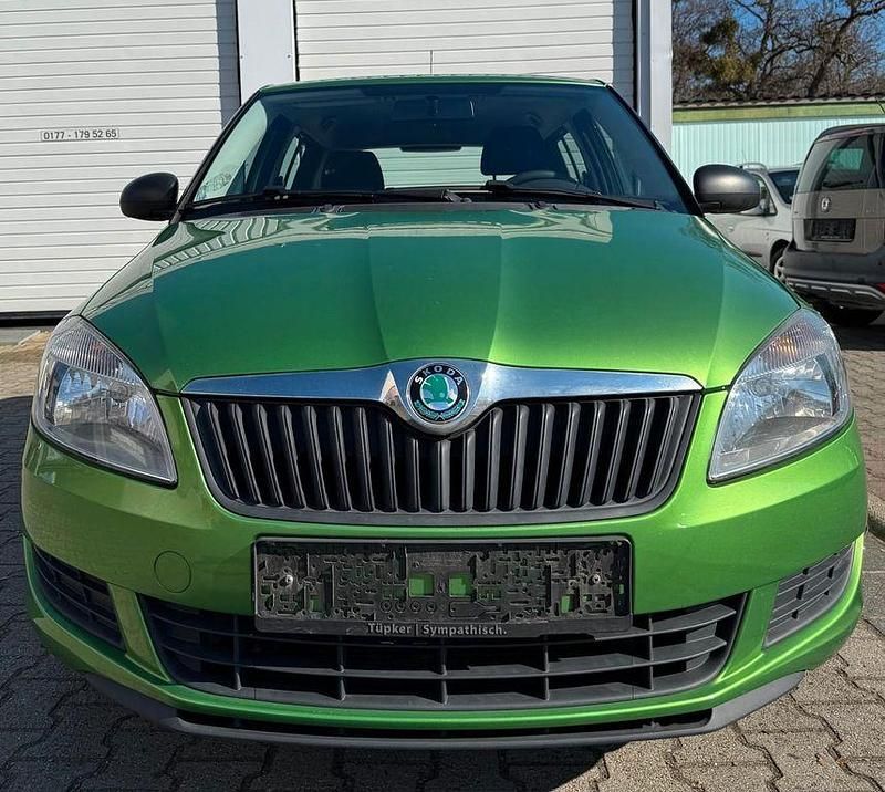 Gebraucht Skoda Fabia Cool Edition 69 PS (50 kW) 2011 Grün Limousine