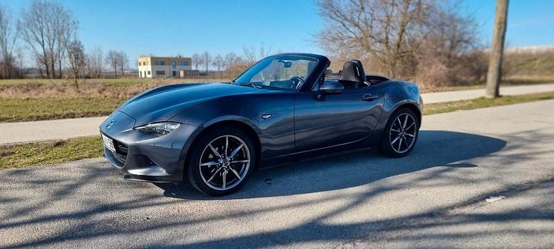 Second-hand Mazda MX5 132 CP (97 kW) 2016 Gri Cabrio