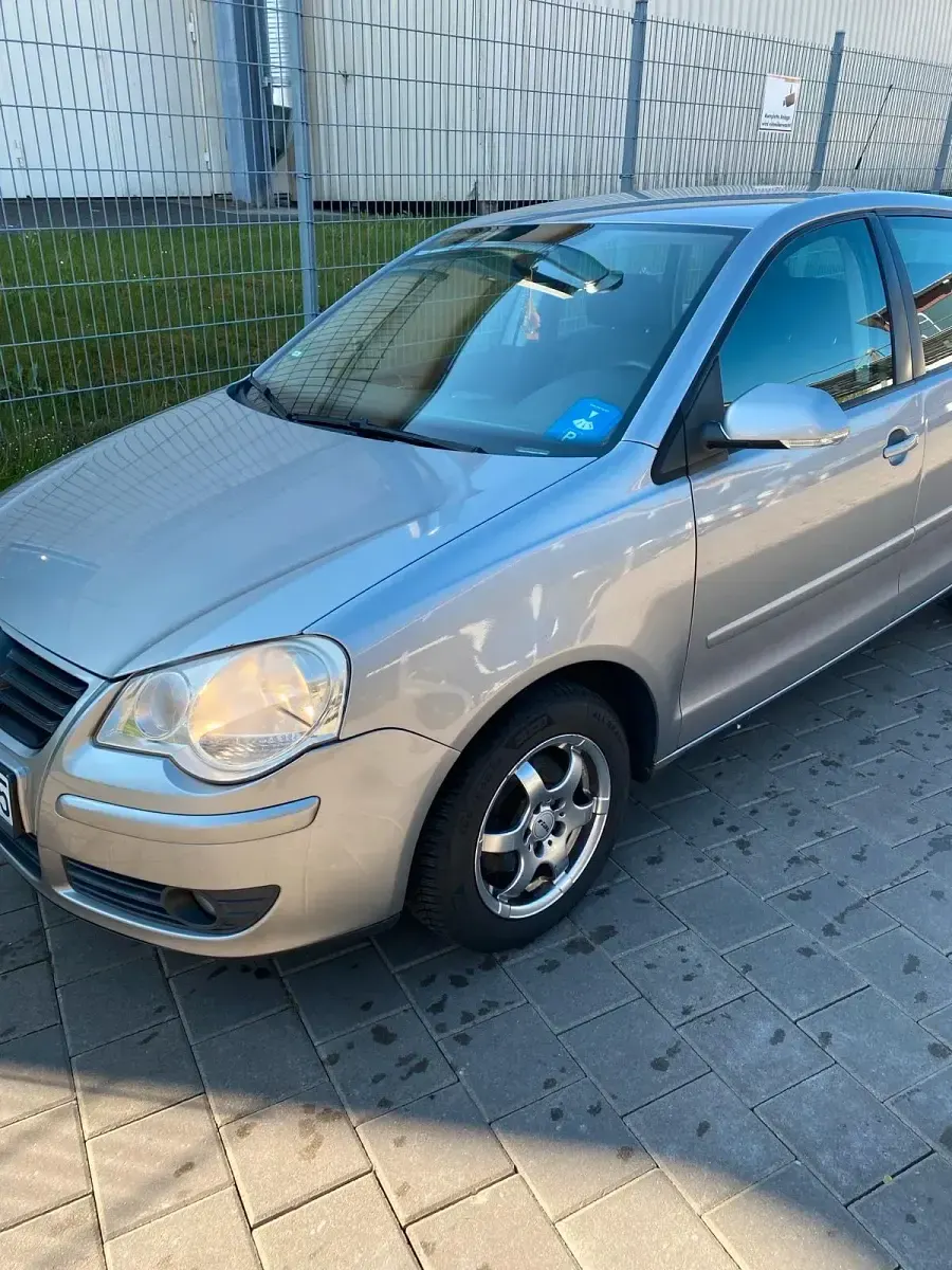 Gebraucht VW Polo Edition 80 PS (58 kW) 2008 Silber Kleinwagen