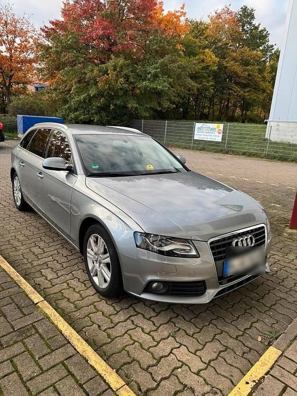 Grau Gebraucht 2009 Audi A4 Comfort Kombi | 7.300 € (Fairer Preis) - Bild 1/4