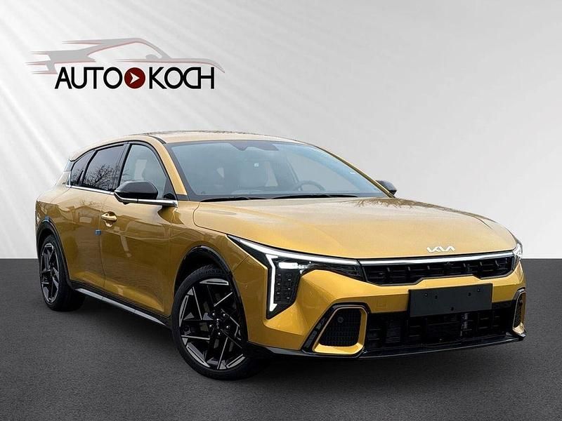 Gebraucht Kia K4 GT-Line 179 PS (131 kW) 2025 Gelb Limousine