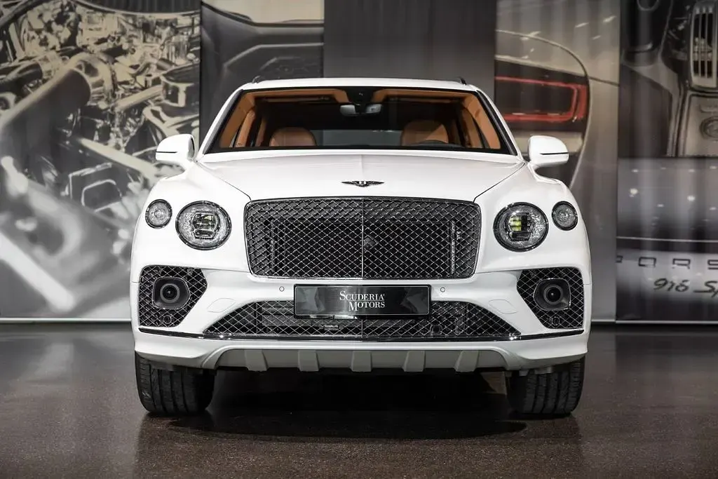 Gebraucht Bentley Bentayga 549 PS (403 kW) 2024 Weiß SUV