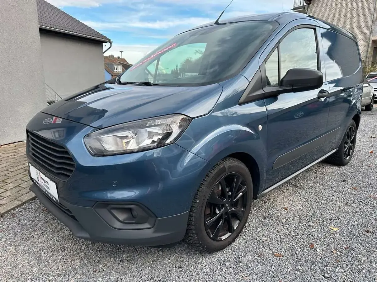 Używany Ford Transit Trend 101 KM (74 kW) 2022 Niebieski Minivan