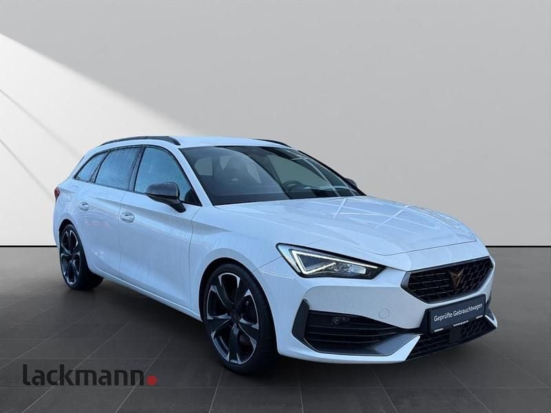 Gebraucht Cupra Leon VZ 300 PS (220 kW) 2024 Weiß Limousine