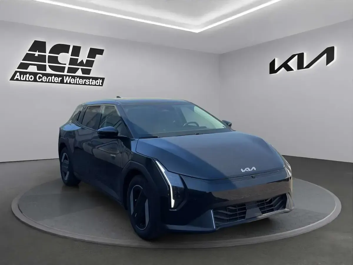 Gebraucht Kia EV4 Earth 150 kW (204 PS) 2025 Zilinaschwarz Limousine