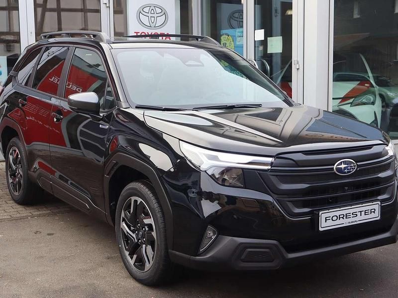 Neu Subaru Forester Exclusive+ 136 PS (100 kW) 2025 Crystal black silica SUV