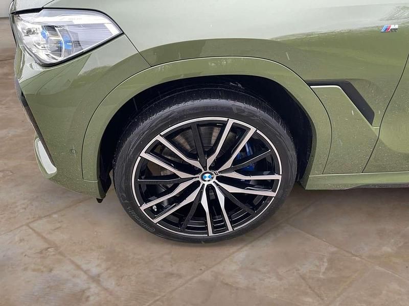 Gebraucht BMW X6 M Sport 340 PS (250 kW) 2023 Urban green uni SUV