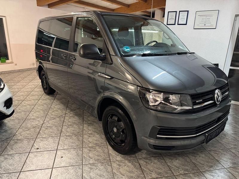 Gebraucht VW Multivan Trendline 102 PS (75 kW) 2016 Grau Van / Kleinbus