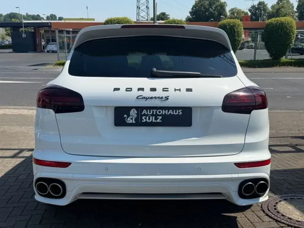 Gebraucht Porsche Cayenne S 385 PS (283 kW) 2016 Pure white/weiss SUV