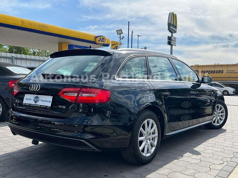 Gebraucht Audi A4 Attraction 120 PS (88 kW) 2015 Schwarz Kombi