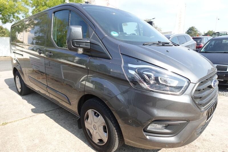 Grau Gebraucht 2019 Ford Transit Custom Trend Van / Kleinbus | 15.990 € - Bild 1/4