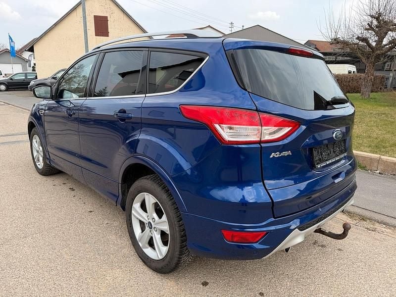 Gebraucht Ford Kuga Individual 179 PS (131 kW) 2016 Blau SUV